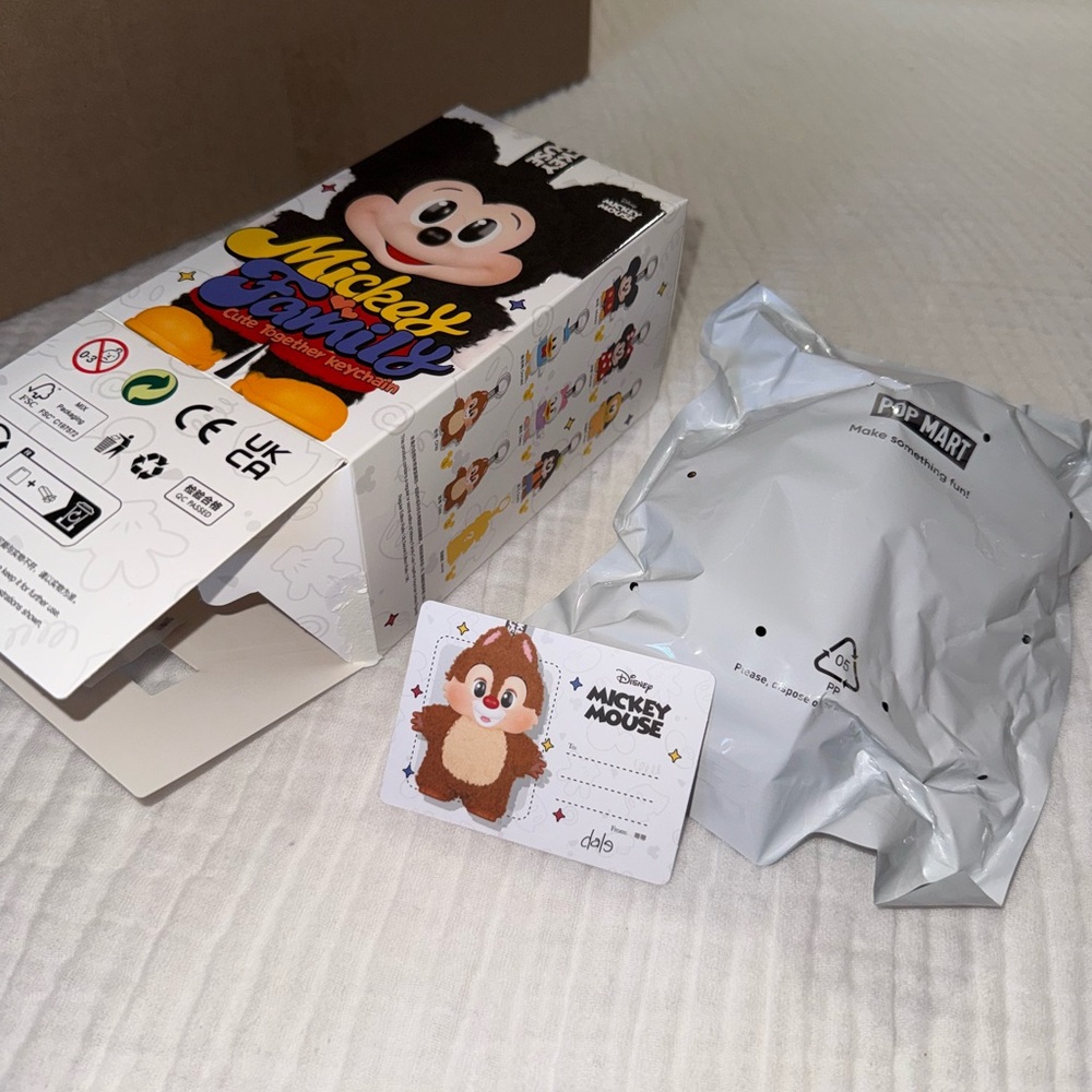 2 Mickey Family Cute Together Collectible Plushes.Bundle( 2 plushies). Chip&Dale - Picture 4 of 11